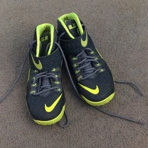 Nike Lebron Soldier 8